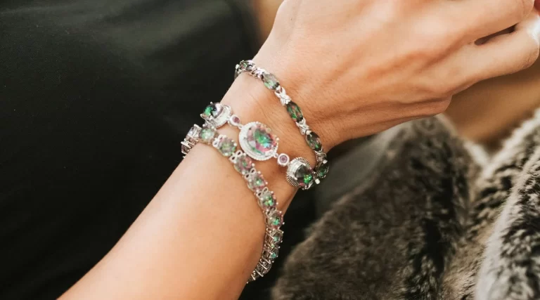The Ultimate Guide to Women’s Moissanite Bracelets