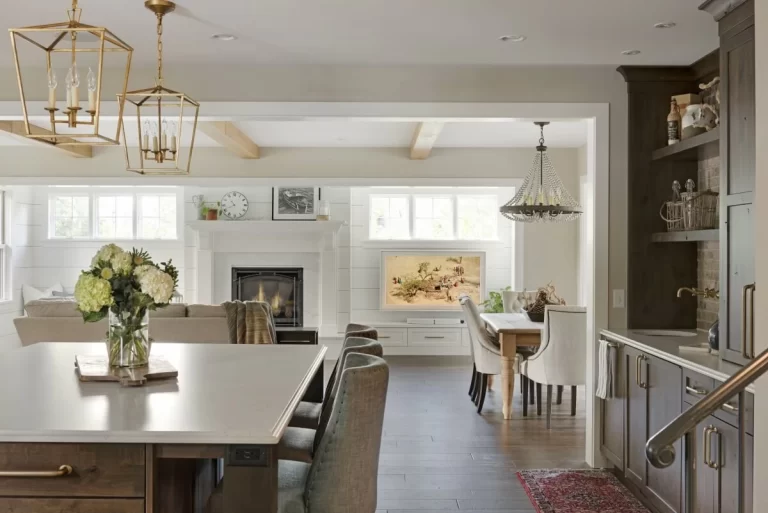 Dazuma USA: Modern Waves Shaped Island Chandelier Dining Room